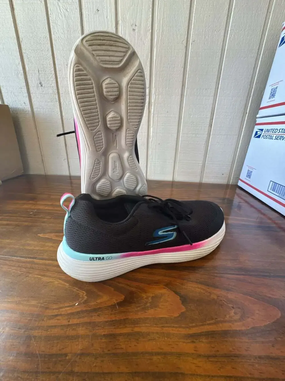 Skechers GOrun 400 V2 Black Blue Pink Ultra Go Running Shoes SN 128190 Women's S